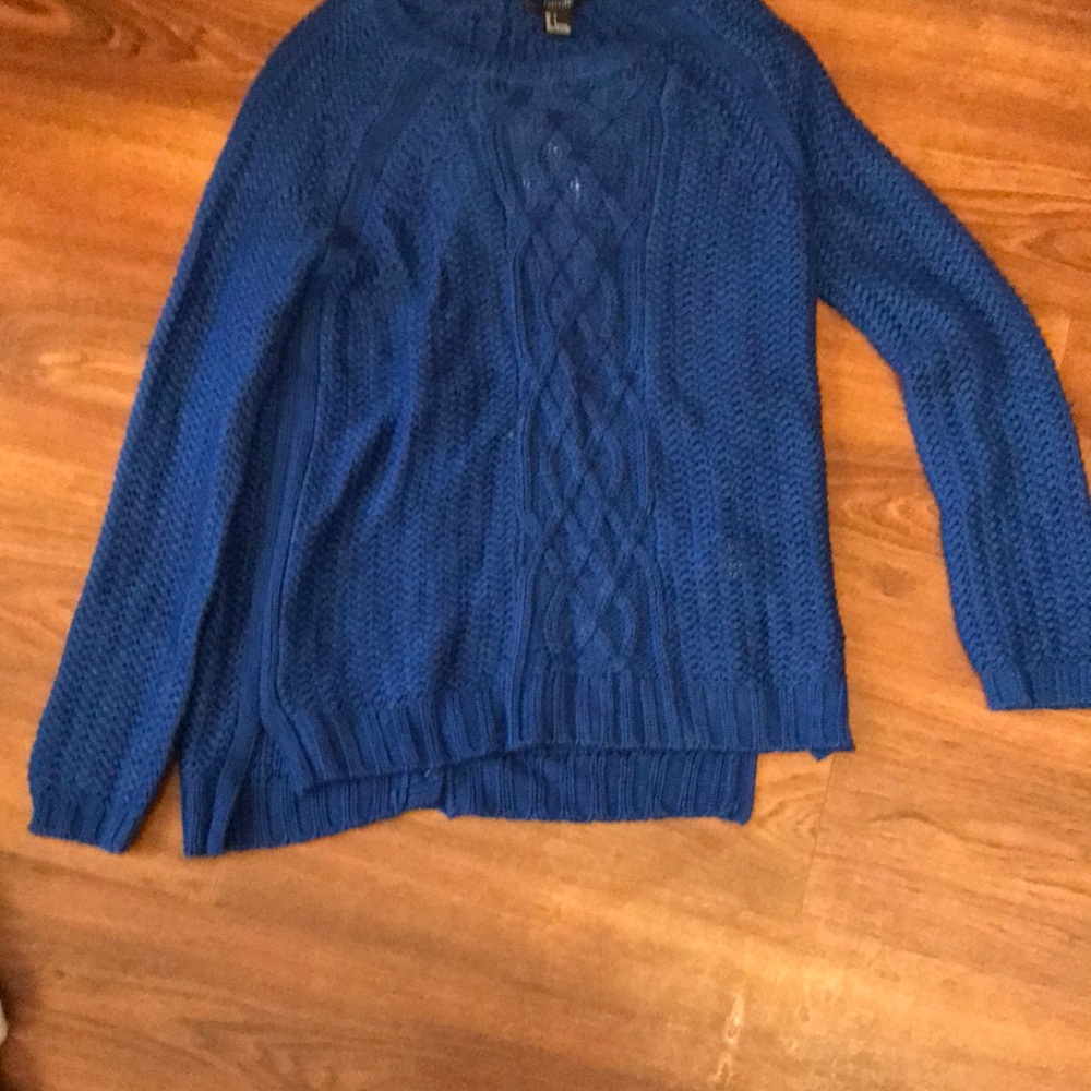 Never worn brand new blue forever21 sweater